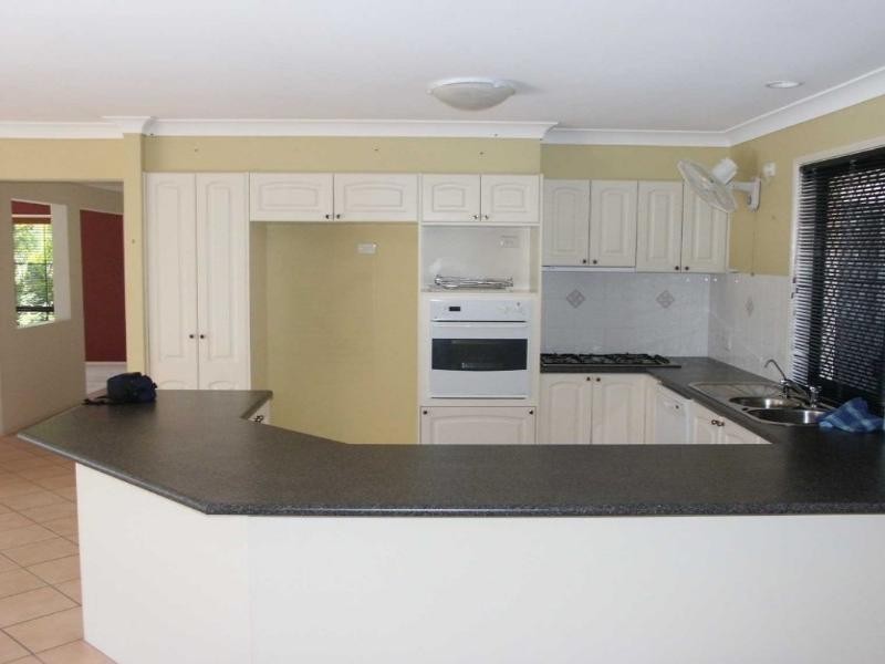 112 Streisand Drive, Mcdowall QLD 4053