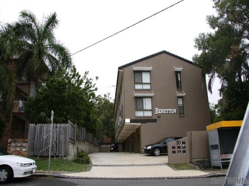 6/70 Hilltop Avenue, Chermside QLD 4032