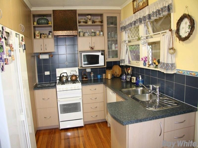 5 Sarina Street, Stafford Heights QLD 4053