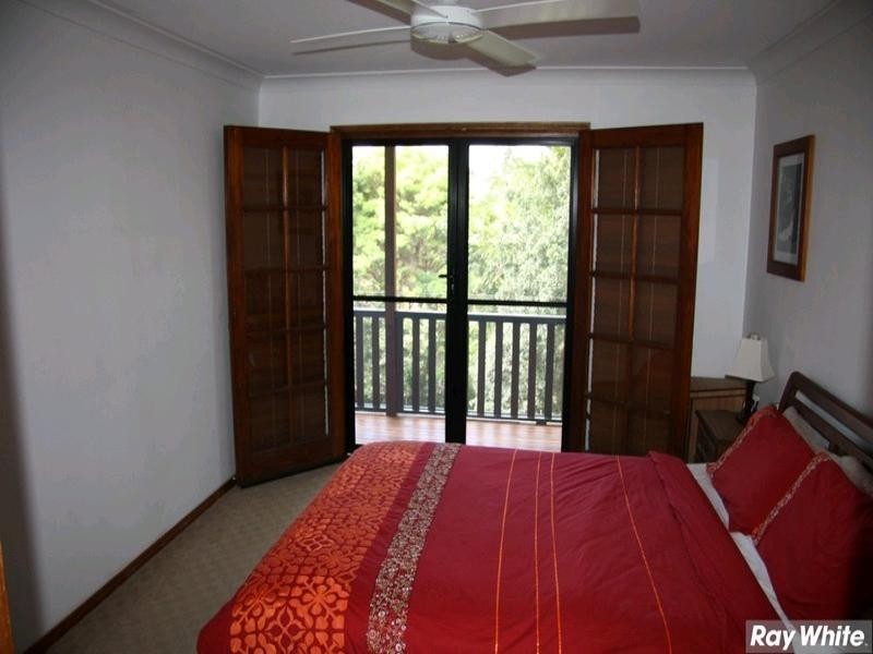 17 Rogers Parade West, Everton Park QLD 4053