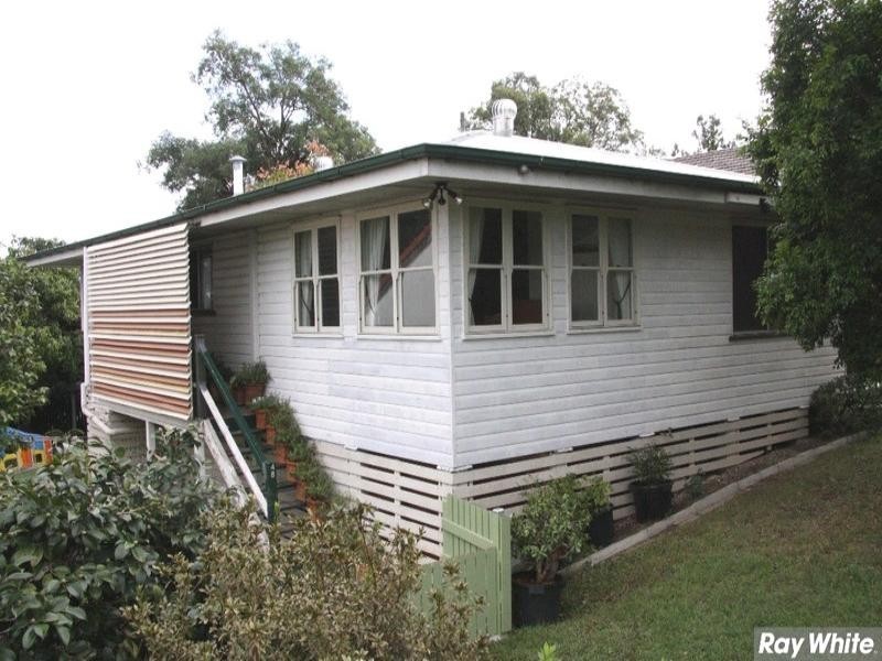 48 Farrant Street, Stafford Heights QLD 4053