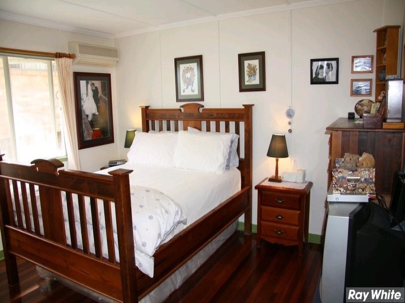 48 Farrant Street, Stafford Heights QLD 4053