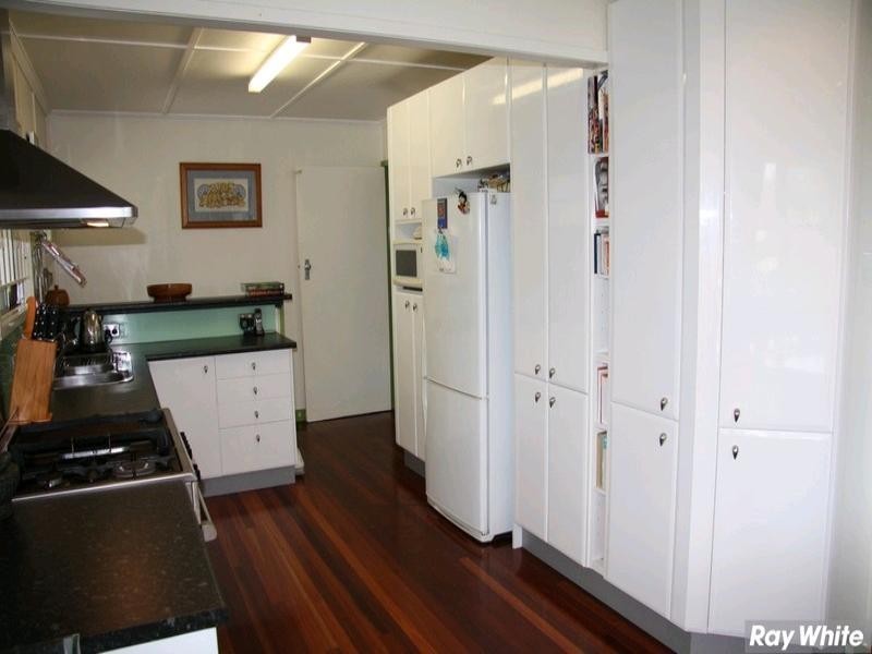 48 Farrant Street, Stafford Heights QLD 4053