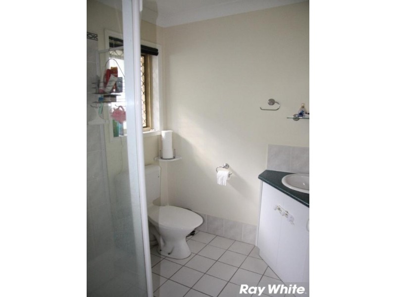 6 Howard Court, Arana Hills QLD 4054