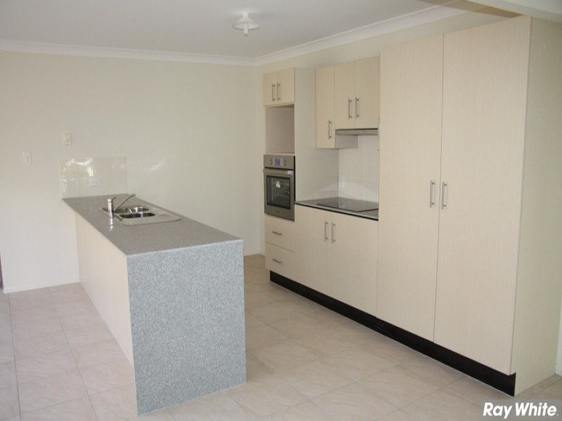 93 Suez Street, Mitchelton QLD 4053