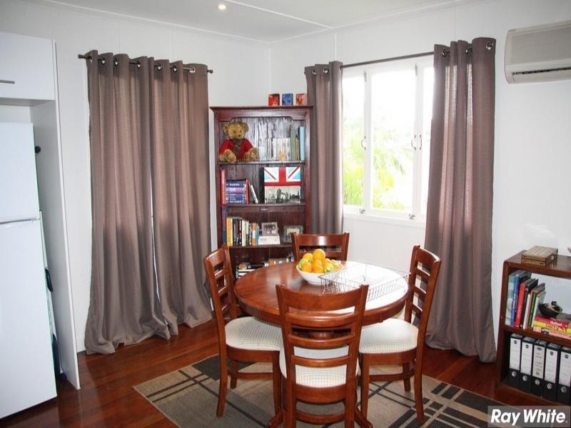 3 Sloane Street, Stafford Heights QLD 4053