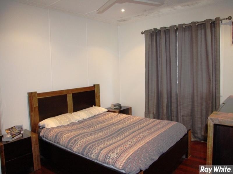 3 Sloane Street, Stafford Heights QLD 4053