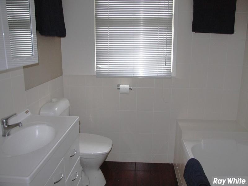 3 Sloane Street, Stafford Heights QLD 4053