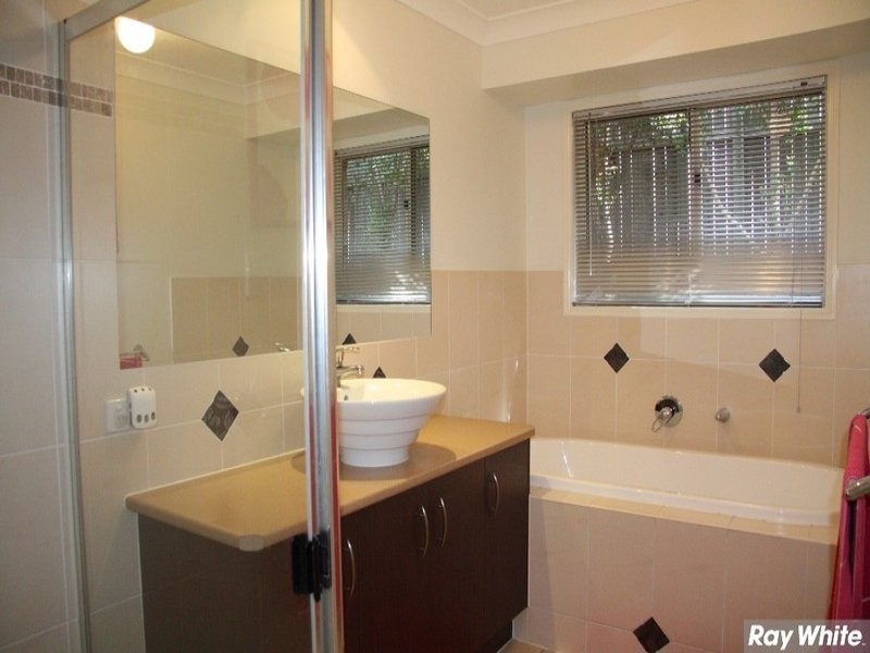 7 Mindi Court, Cashmere QLD 4500