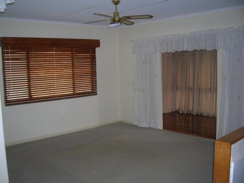 19 Derrima Crescent, Ferny Hills QLD 4055