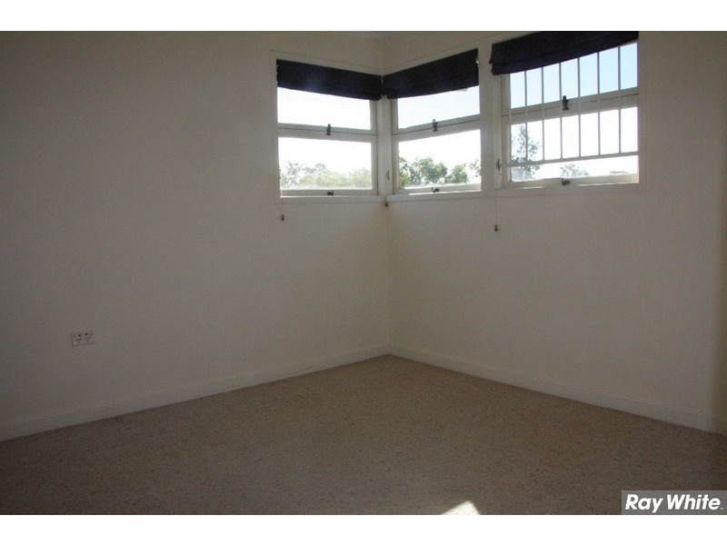 4 Besson Street, Stafford Heights QLD 4053