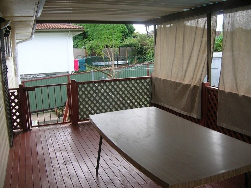 19 Derrima Crescent, Ferny Hills QLD 4055