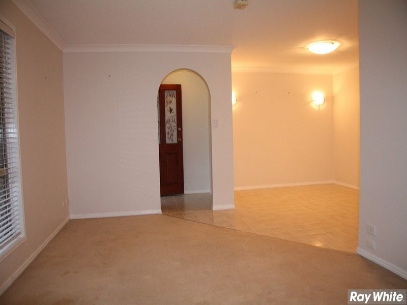 34 Sinatra Crescent, Mcdowall QLD 4053