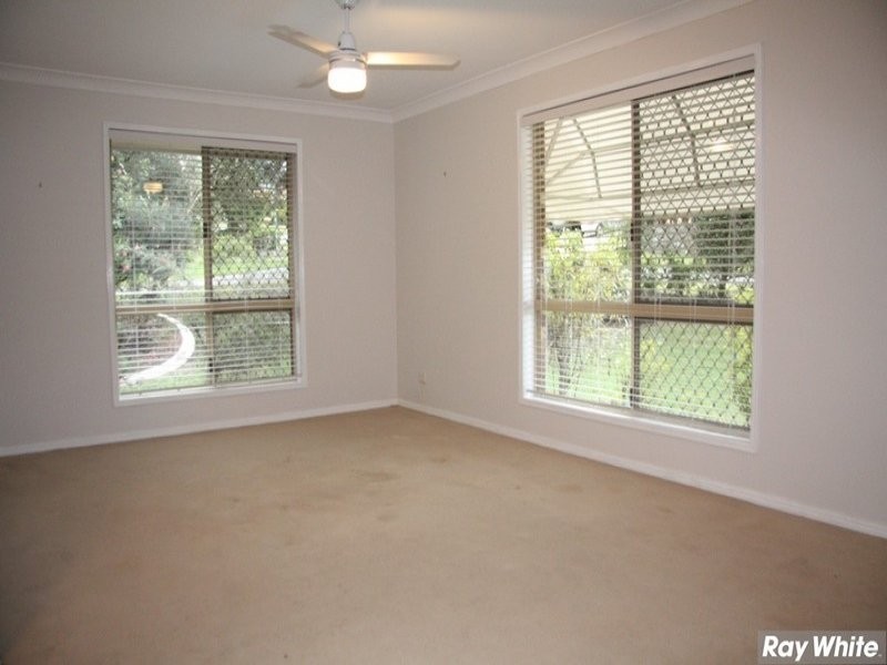 34 Sinatra Crescent, Mcdowall QLD 4053