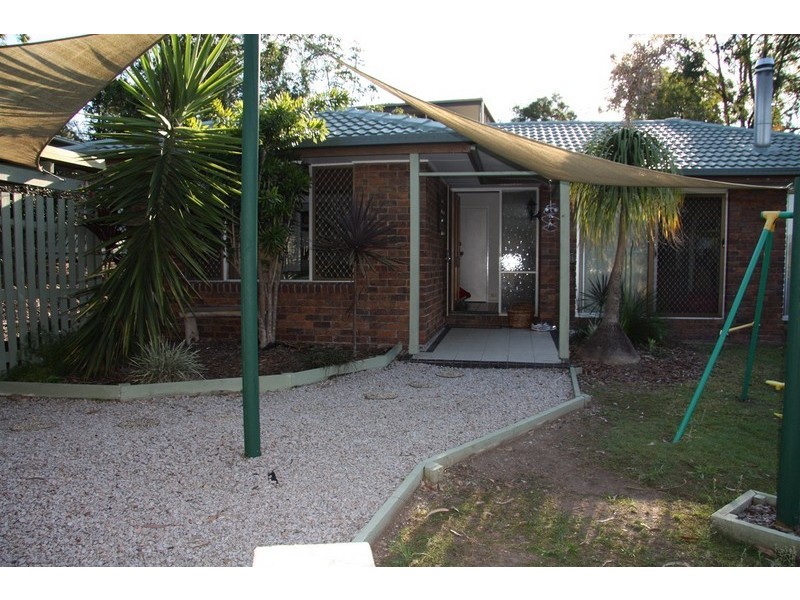 33 Tombondan Crescent, Ferny Hills QLD 4055