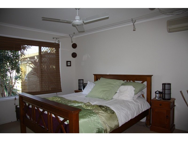 33 Tombondan Crescent, Ferny Hills QLD 4055