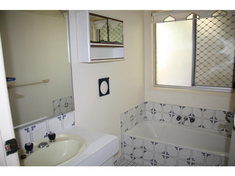 22 Hoffman Street, Mcdowall QLD 4053