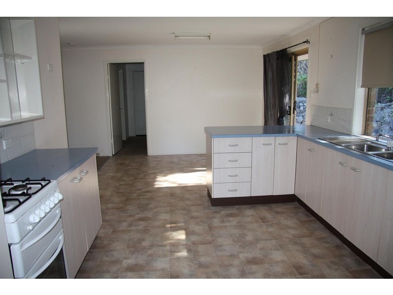 8 Beckett Road, Mcdowall QLD 4053