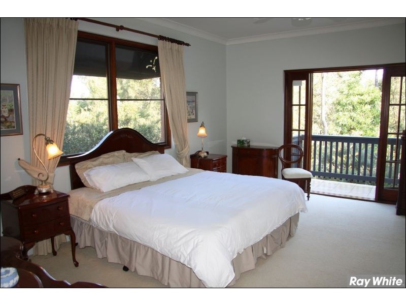 27 Leonarda Drive, Ferny Hills QLD 4055