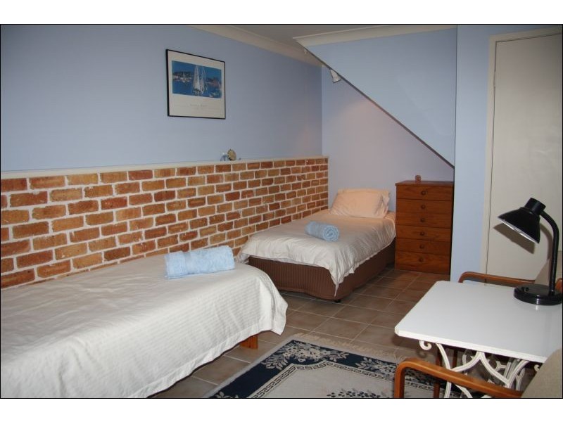 27 Leonarda Drive, Ferny Hills QLD 4055