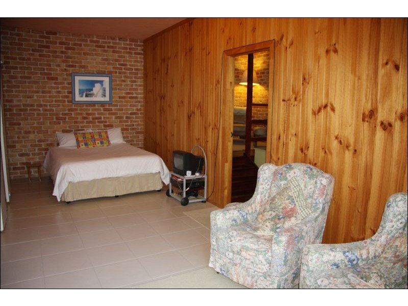 27 Leonarda Drive, Ferny Hills QLD 4055