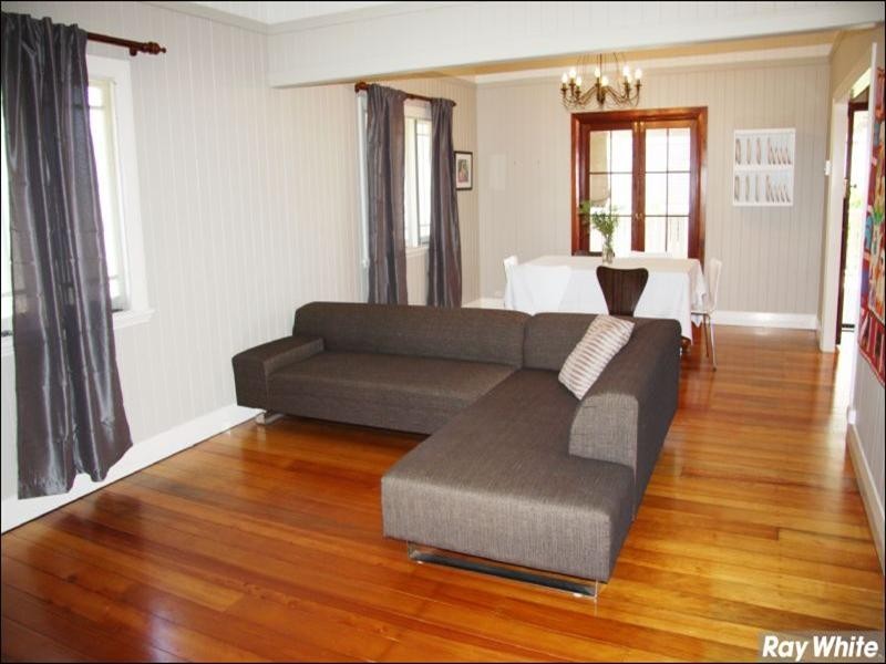 52 Crawford Avenue, Stafford QLD 4053