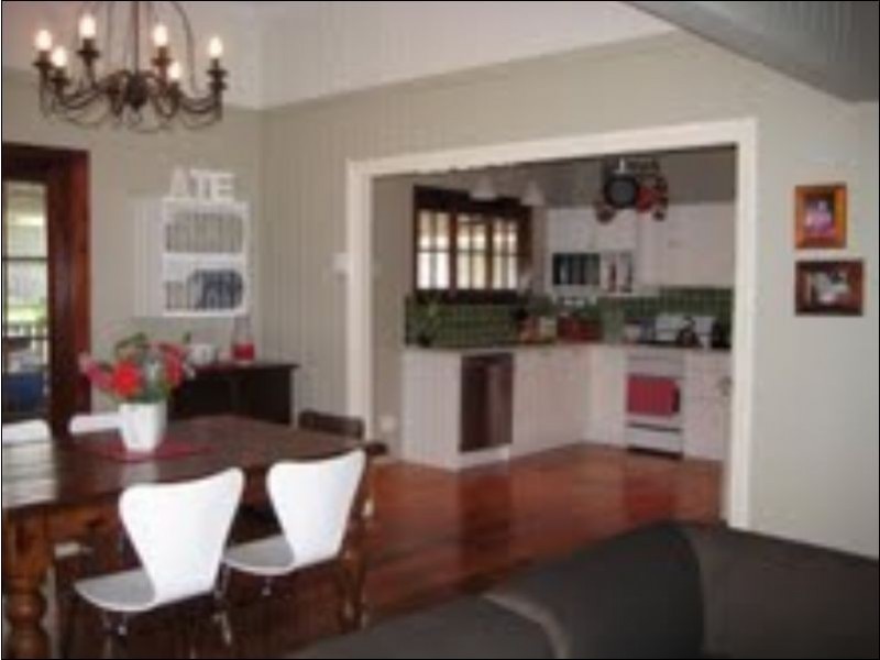 52 Crawford Avenue, Stafford QLD 4053