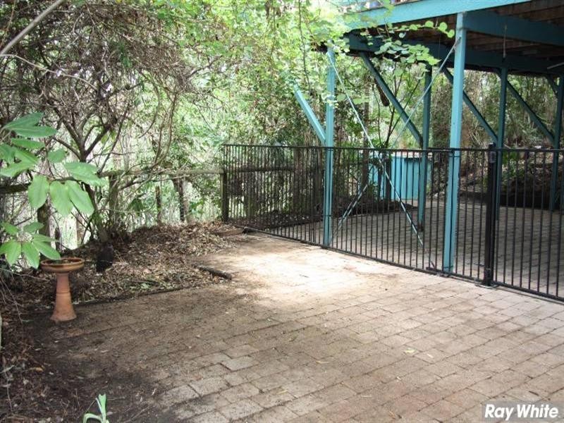 35 Leonarda Drive, Ferny Hills QLD 4055