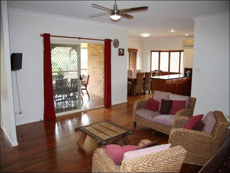 3 Redford Crescent, Mcdowall QLD 4053