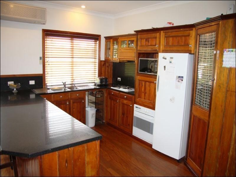 3 Redford Crescent, Mcdowall QLD 4053