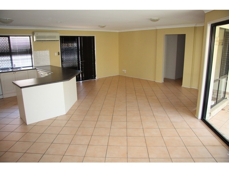 112 Streisand Drive, Mcdowall QLD 4053