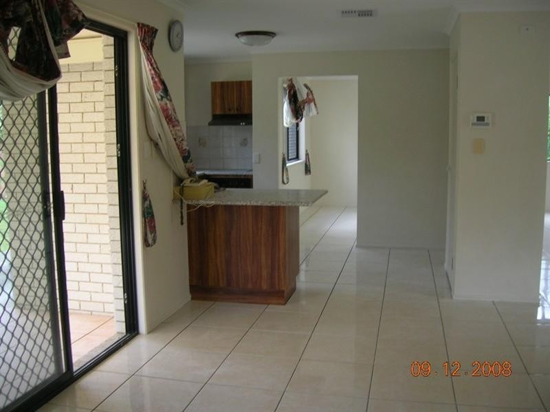 16 Stallone Circuit, Mcdowall QLD 4053