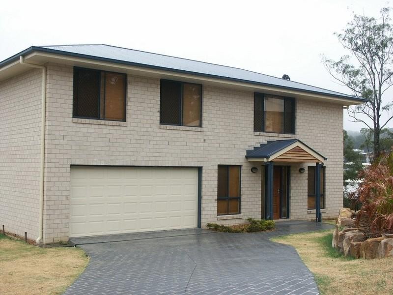 6 Woodmere Street, Ferny Hills QLD 4055