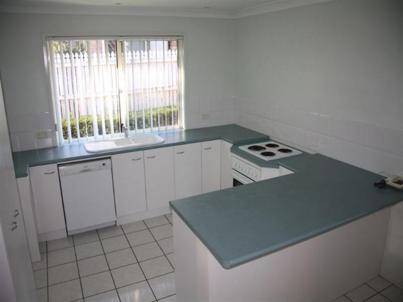 20 Hillenvale Avenue, Arana Hills QLD 4054