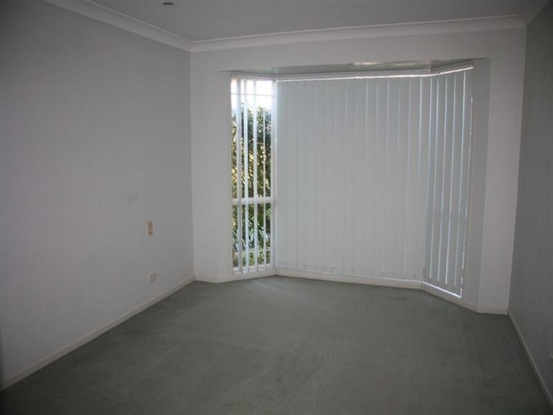 20 Hillenvale Avenue, Arana Hills QLD 4054