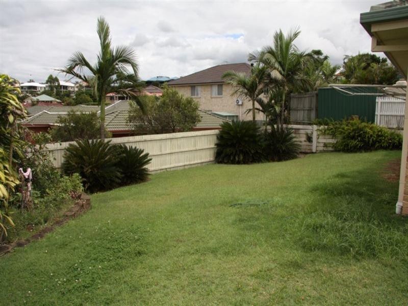 20 Hillenvale Avenue, Arana Hills QLD 4054