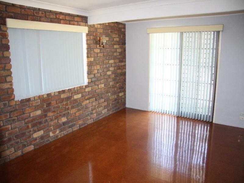 2 Lackeen Street, Everton Park QLD 4053