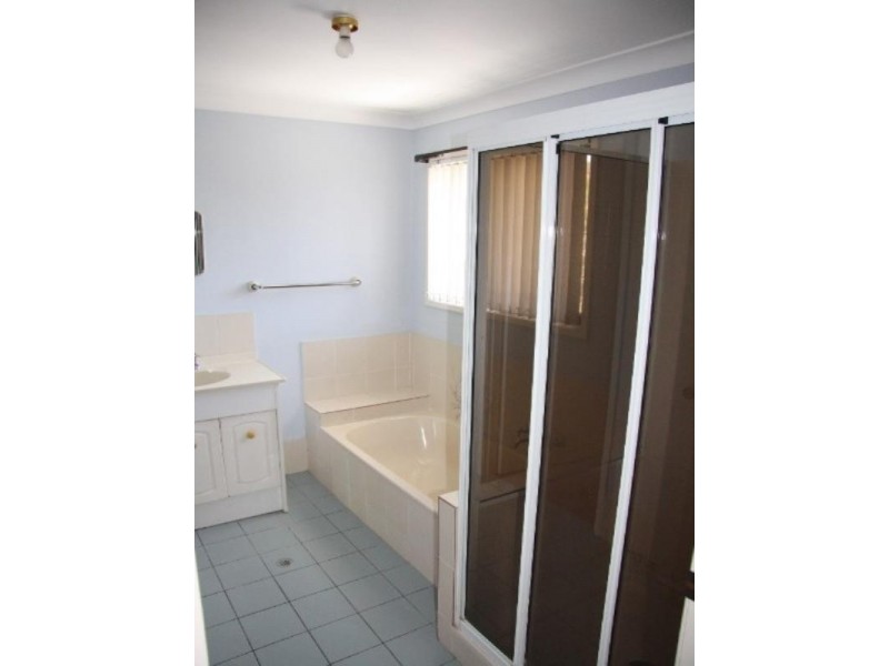 2 Lackeen Street, Everton Park QLD 4053