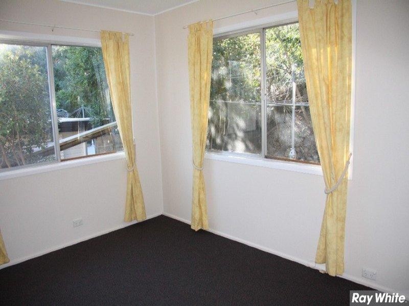 28 Cobbity Crescent, Arana Hills QLD 4054