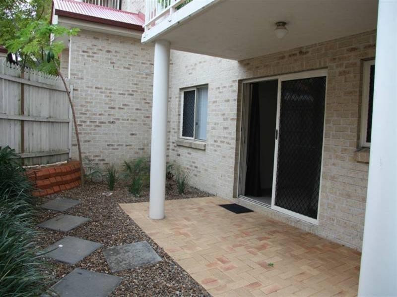 2/33 Buller Street, Everton Park QLD 4053