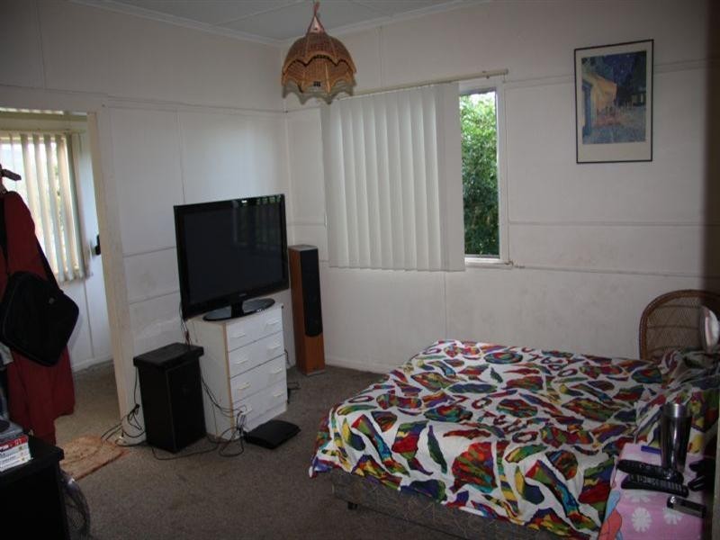 62 Blaker Road, Mitchelton QLD 4053