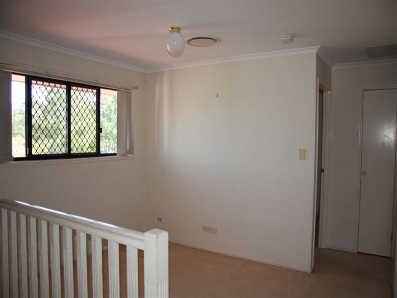 16 Stallone Circuit, Mcdowall QLD 4053