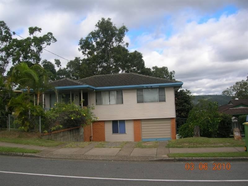 984 SOUTHPINE Road, Everton Park QLD 4053