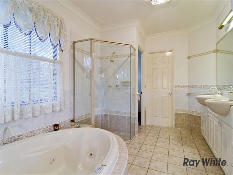 17 Andress Street, Mcdowall QLD 4053