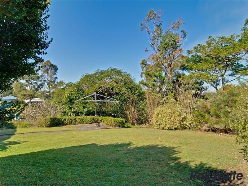 18 Deakin Street, Everton Park QLD 4053