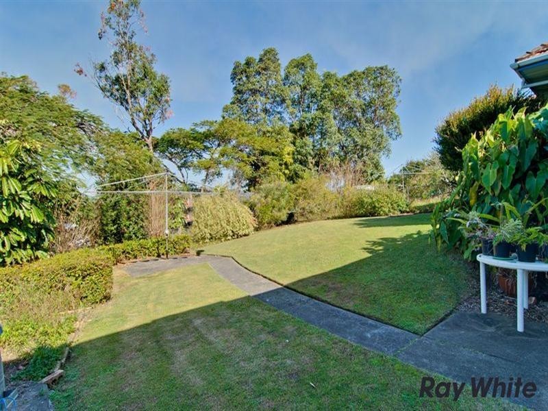 18 Deakin Street, Everton Park QLD 4053