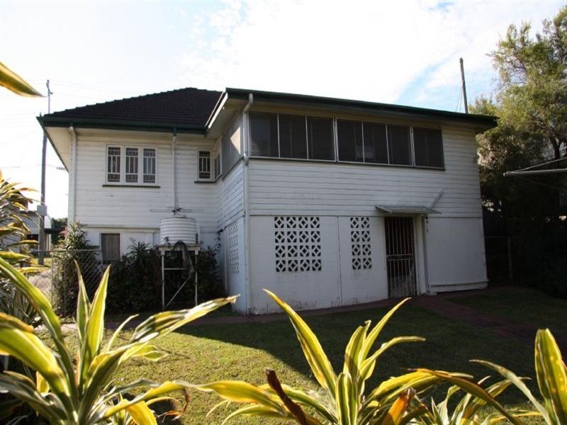 64 Gordon Parade, Everton Park QLD 4053