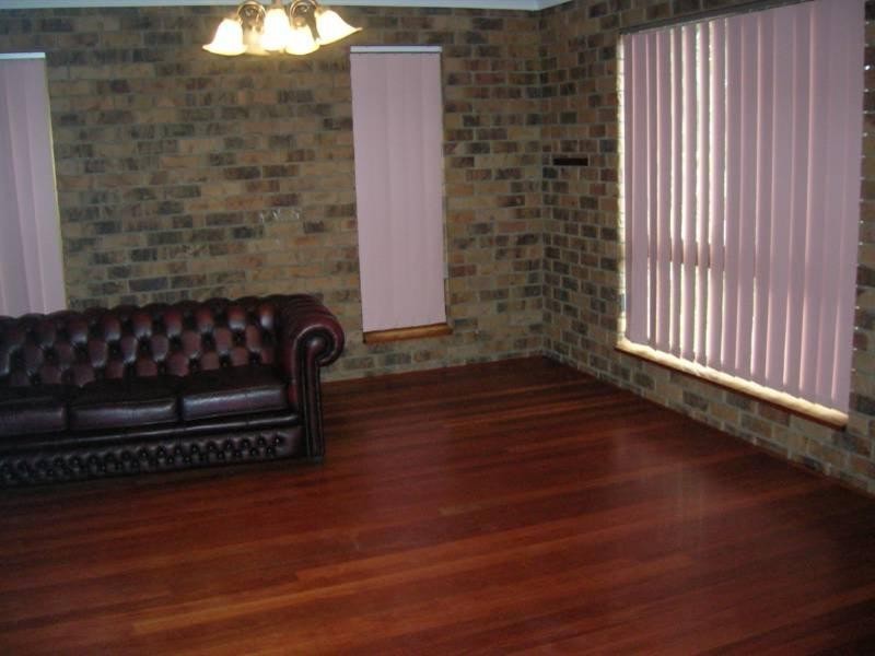 4 Hughes Street, Mcdowall QLD 4053