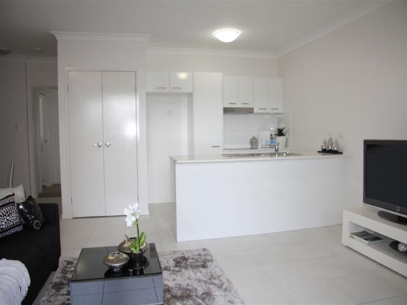 3 and4/3 Gamelin Crescent, Stafford QLD 4053