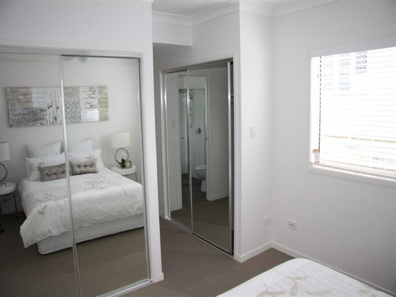 3 and4/3 Gamelin Crescent, Stafford QLD 4053